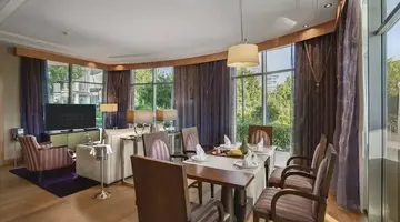 CALISTA LUXURY RESORT