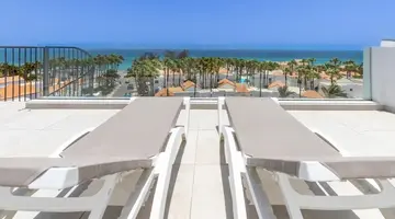 Calm Beach Apartments
