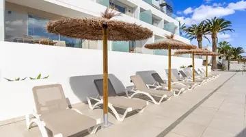 Calm Beach Apartments