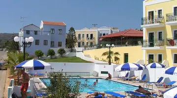 Camari Garden Hotel and Apartments