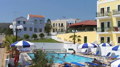 Camari Garden Hotel and Apartments