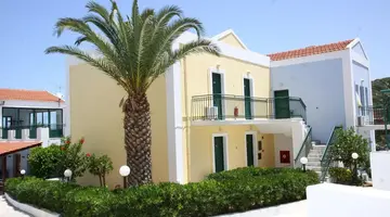 CAMARI GARDEN HOTEL APARTMENTS