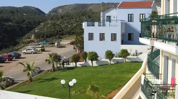 Camari Garden Hotel Apartments