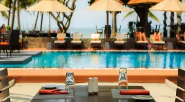 Camelot Beach Hotel