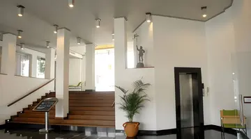 Camelot Beach Hotel