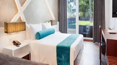 Camelot Beach Hotel