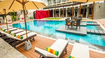 Camelot Beach Hotel