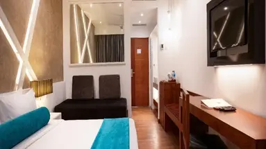 Camelot Beach Hotel
