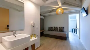 Cameo Beach Resort