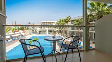 Cameo Beach Resort
