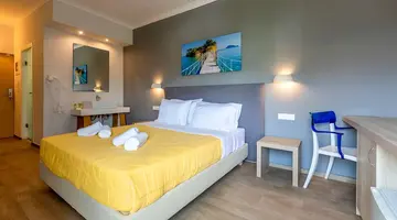 Cameo Beach Resort