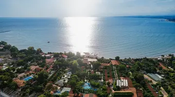 CAN GARDEN BEACH