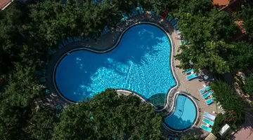 CAN GARDEN BEACH