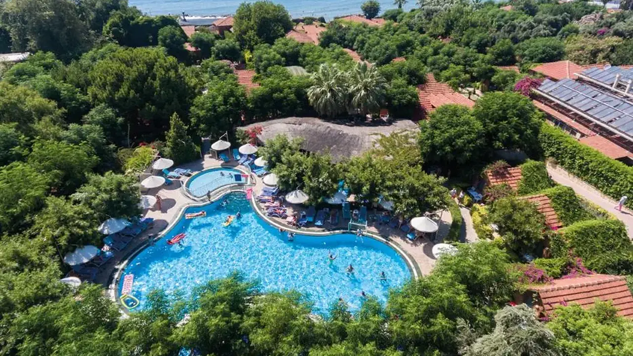 CAN GARDEN BEACH