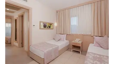 CAN GARDEN RESORT HOTEL