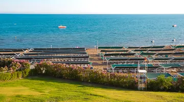 CAN GARDEN RESORT HOTEL
