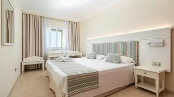 Can Picafort Palace