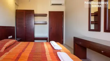 Canadian Hotel