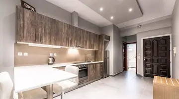 Canadian Hotel