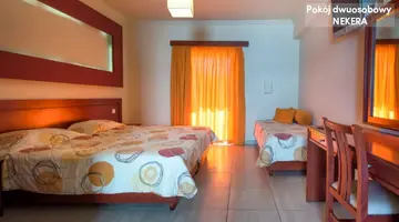 Canadian Hotel