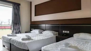 CANADIAN HOTEL