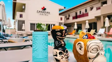 Canadian Hotel