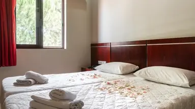 Canadian Hotel