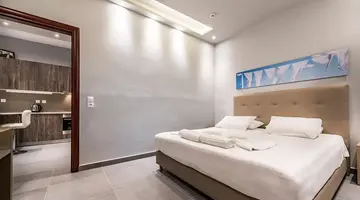 Canadian Hotel