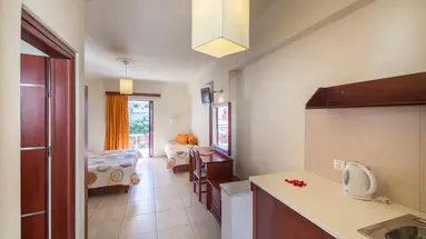 Canadian Hotel