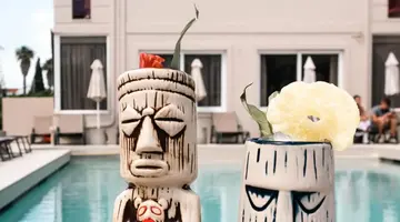 CANADIAN HOTEL