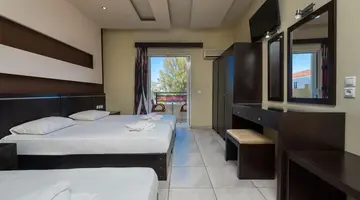Canadian Hotel