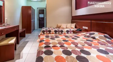 Canadian Hotel