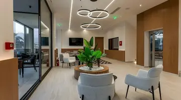 Canadian Hotel