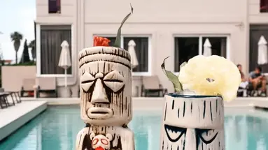 Canadian Hotel