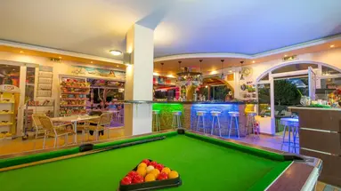 Canadian Hotel