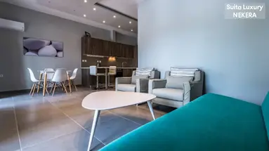 Canadian Hotel