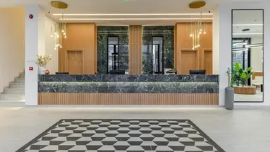 Canadian Hotel