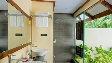 CANAREEF RESORT MALDIVES