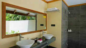 CANAREEF RESORT MALDIVES