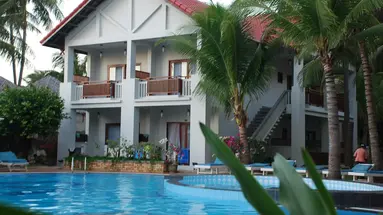 CANARY BEACH RESORT