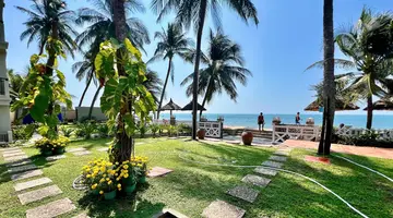 Canary Beach Resort
