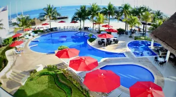 Cancun Bay Resort