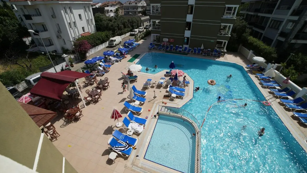 Candan Apart Hotel