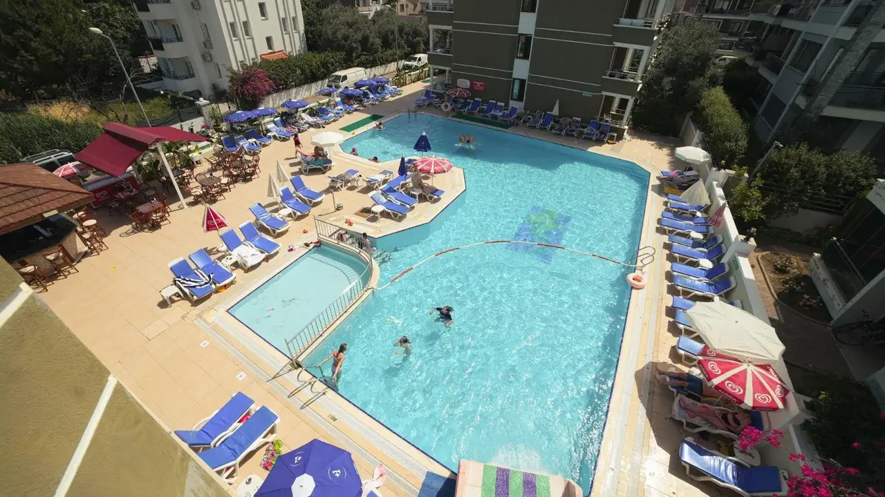 Candan Apart Hotel