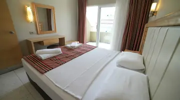 Candan Apart Hotel