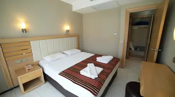 Candan Apart Hotel