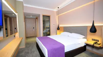 Candan City Beach Hotel