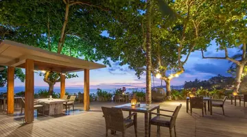 Candi Beach Resort & SPA