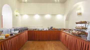 Candia Hotel