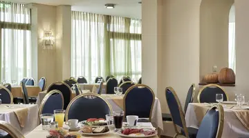 Candia Hotel